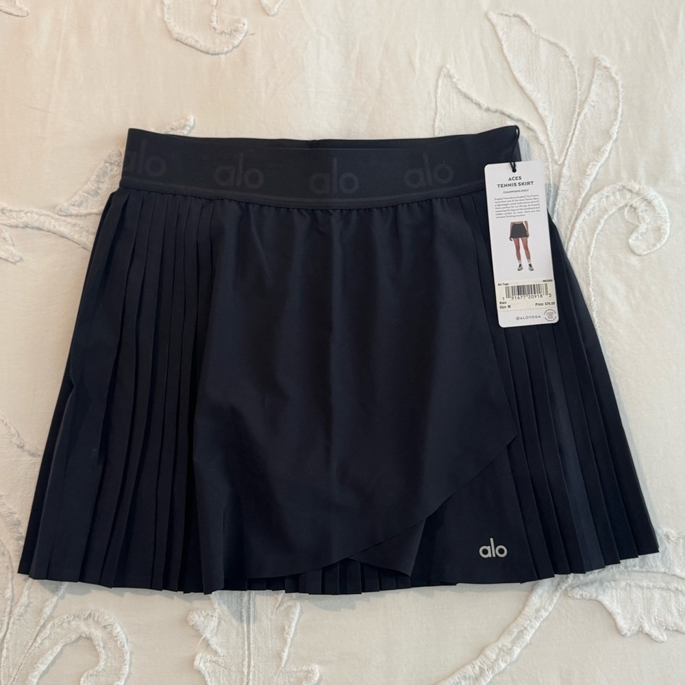 ALO Yoga/Tennis/Golf Pleated Skirt in Navy